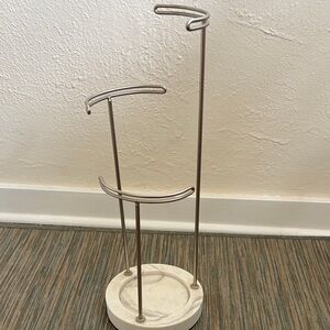 Umbra Black and White Decorative Base